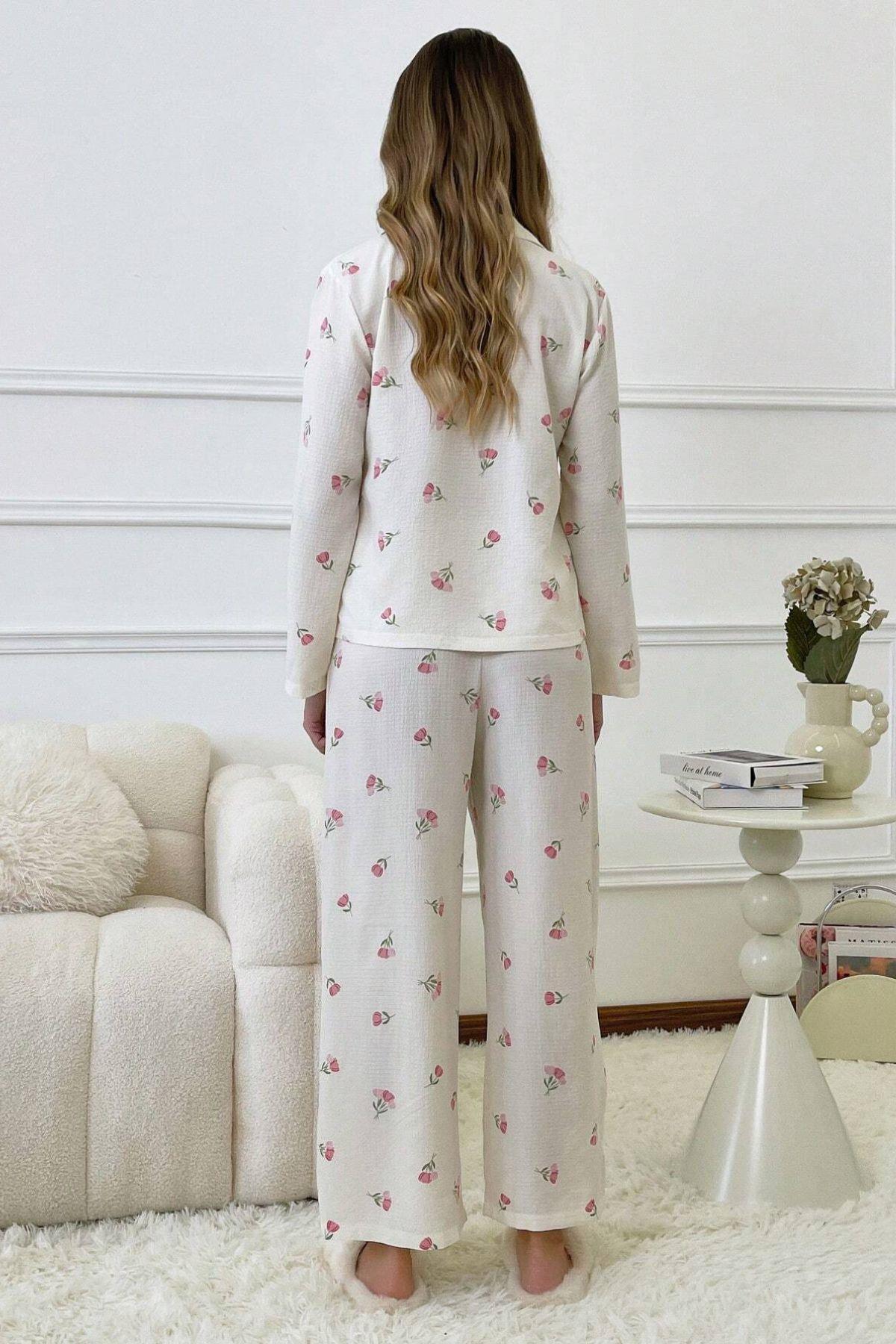 Off-White gemusterter, geknöpfter langer Pyjama 7085