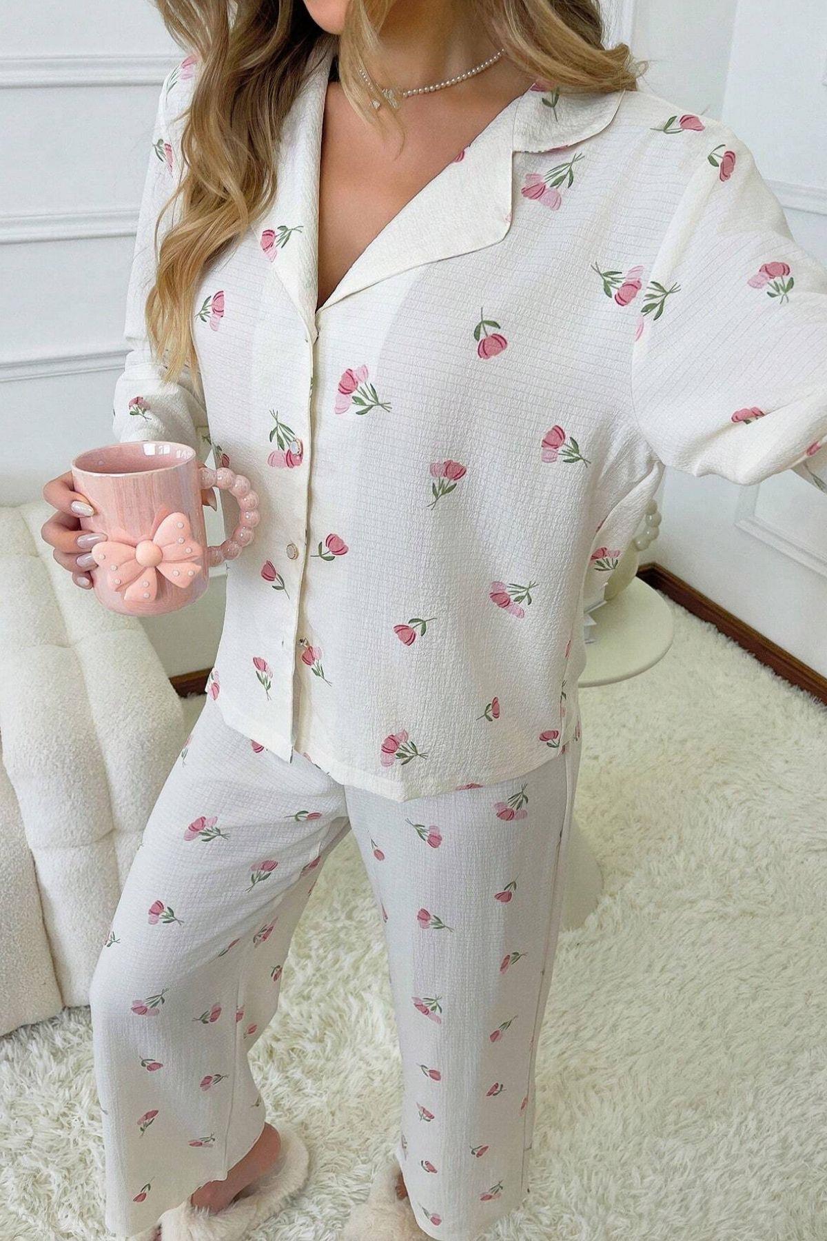 Off-White gemusterter, geknöpfter langer Pyjama 7085